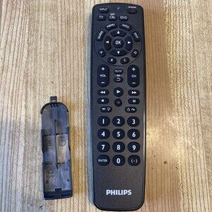 Philips Universal Remote Control 3 Device TV / DVD DVR/ SAT DTV Cable SRP2003/27